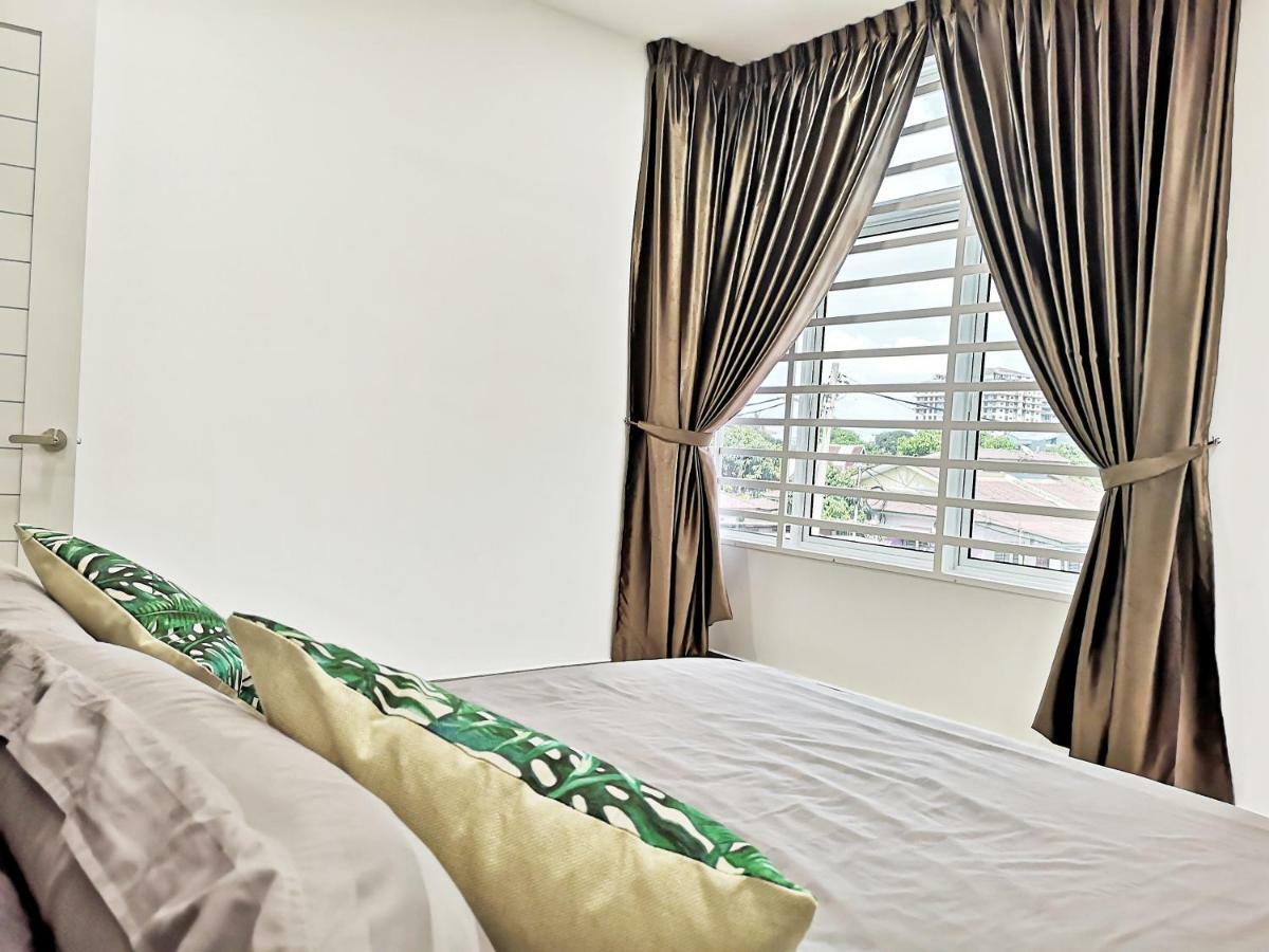 Urban Space 3*